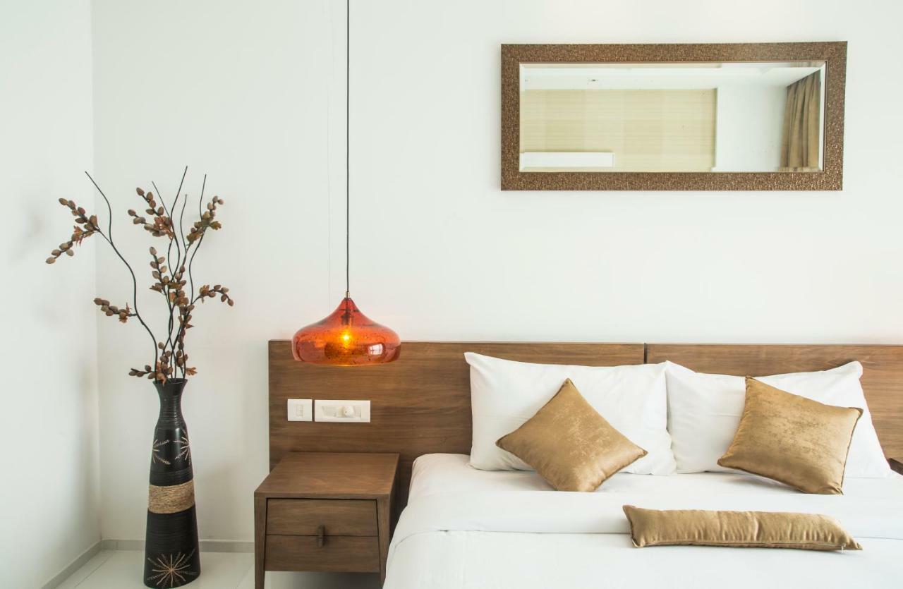 Kent Baywatch Suites Kochi Kültér fotó