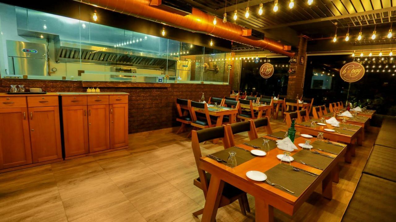 Kent Baywatch Suites Kochi Kültér fotó